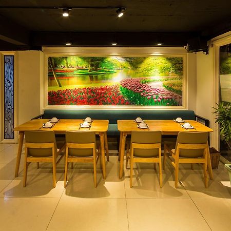 Secc Hotel 2 Ho Chi Minh City Bagian luar foto