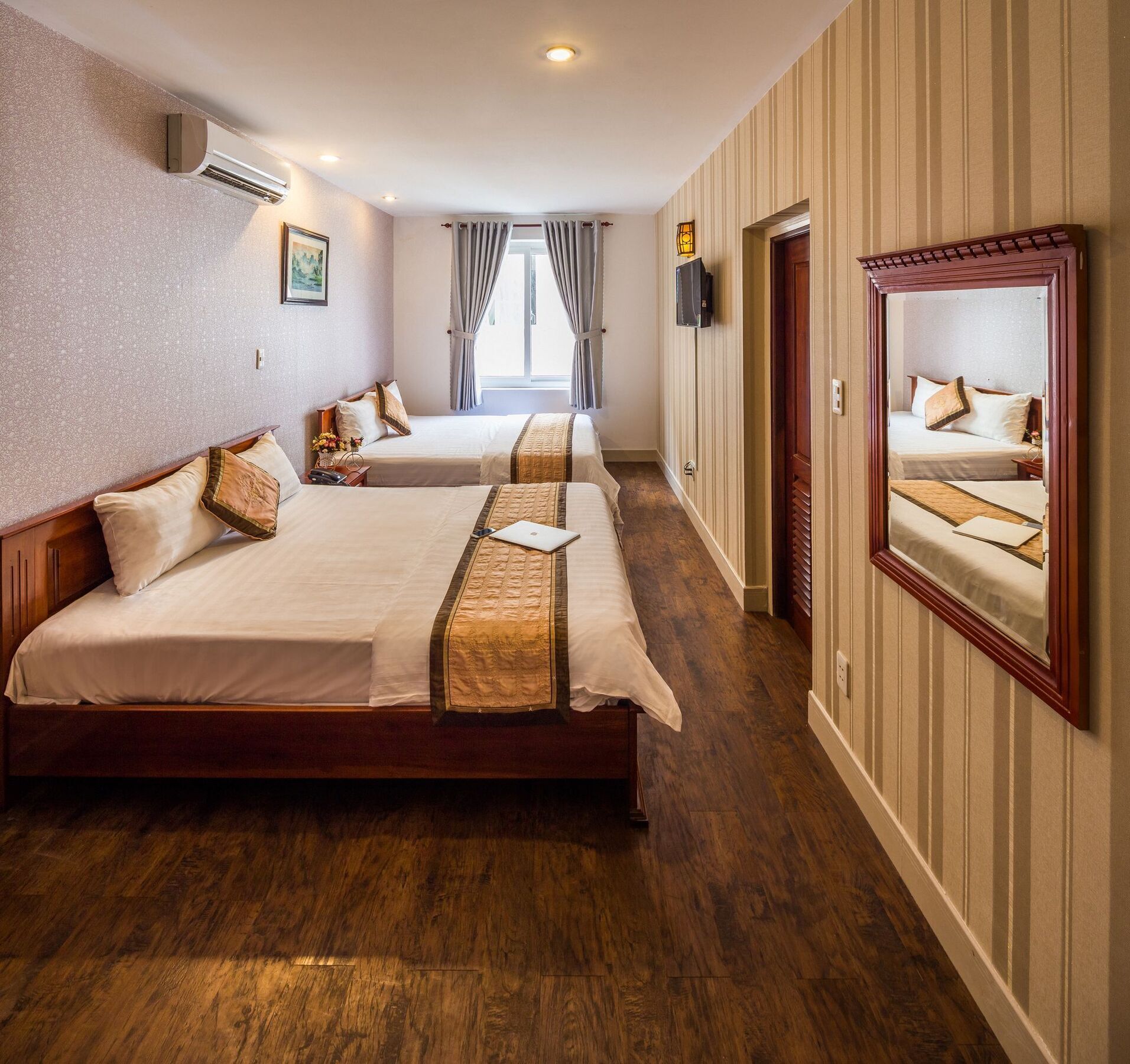 Secc Hotel 2 Ho Chi Minh City Bagian luar foto